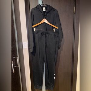 Adidas Women’s Black Hoodie Full Zip and Sweatpants Set Size 1X/XL